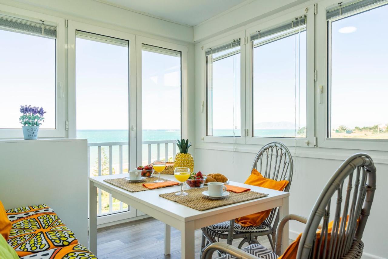 Wintowinrentals Sunny Side, Pool, Wifi & Sea View 贝纳哈拉菲 外观 照片