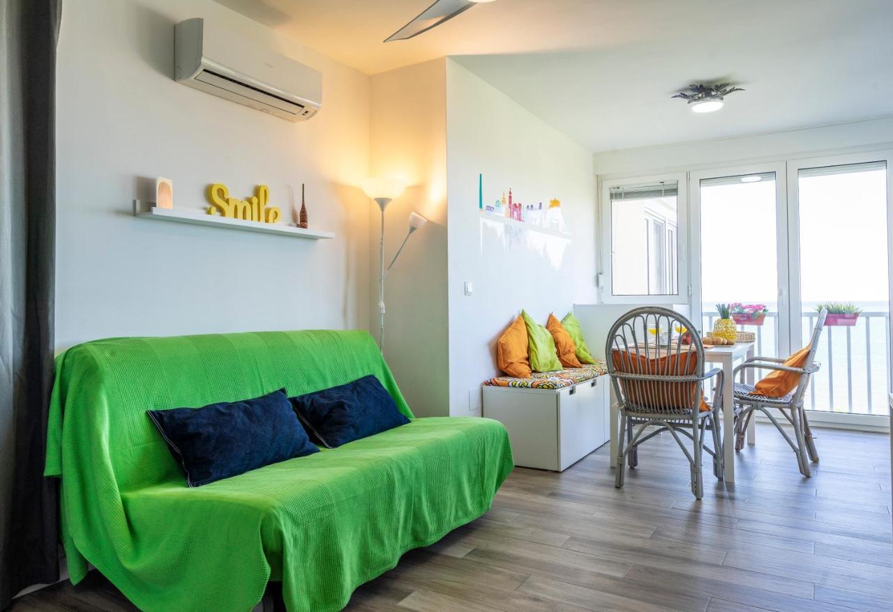 Wintowinrentals Sunny Side, Pool, Wifi & Sea View 贝纳哈拉菲 外观 照片