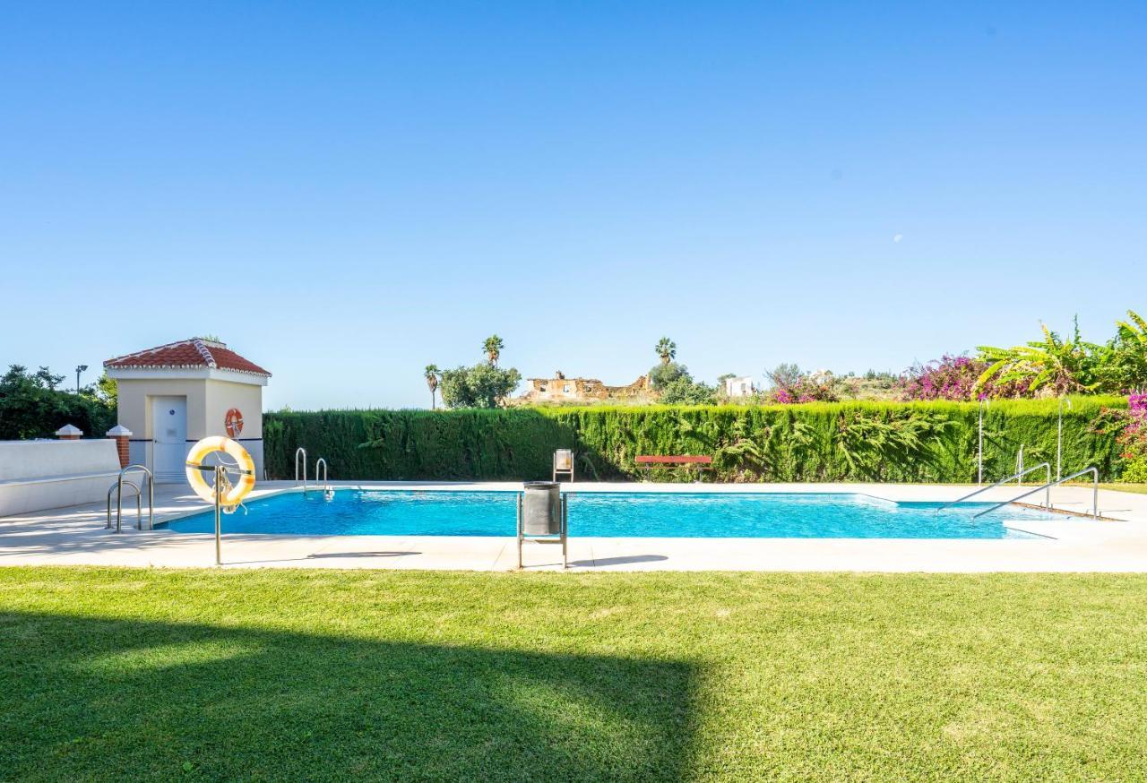 Wintowinrentals Sunny Side, Pool, Wifi & Sea View 贝纳哈拉菲 外观 照片