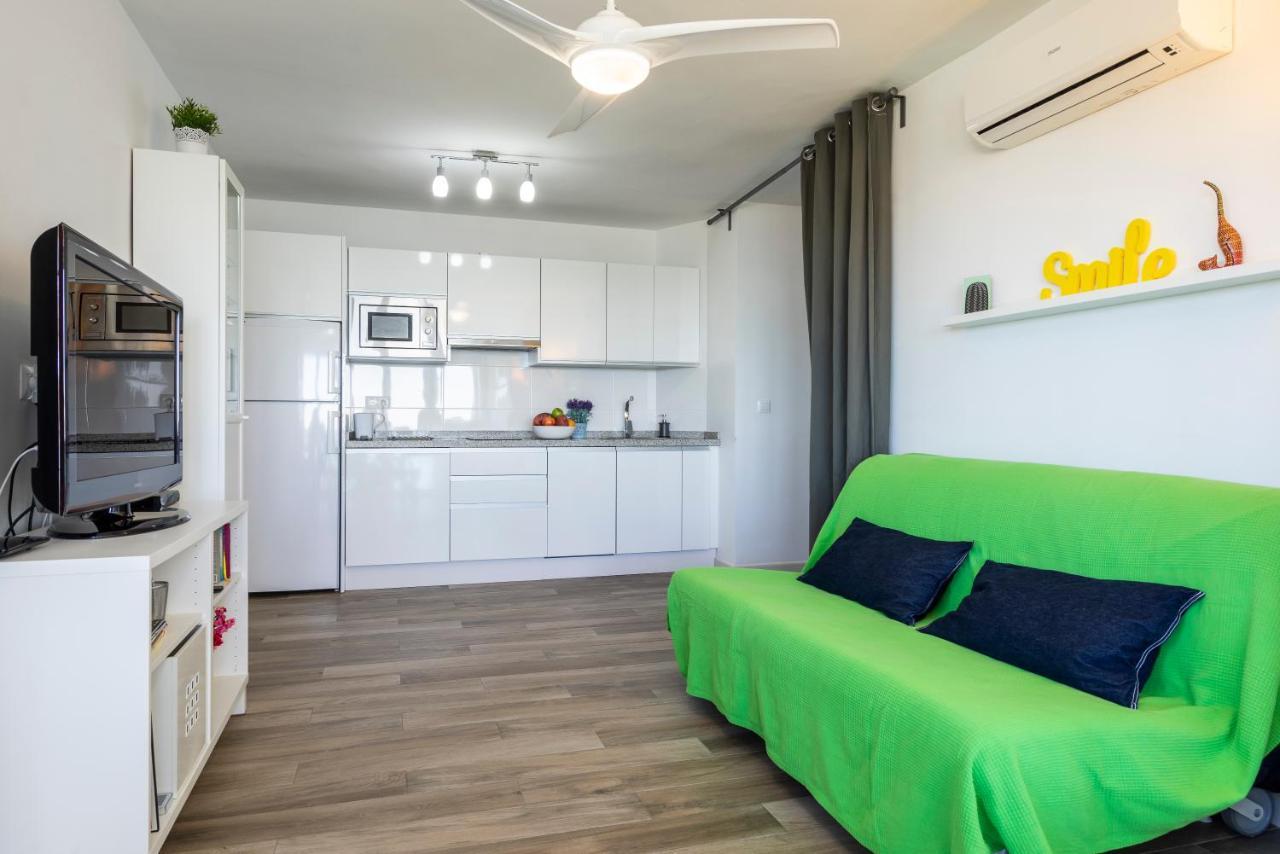 Wintowinrentals Sunny Side, Pool, Wifi & Sea View 贝纳哈拉菲 外观 照片