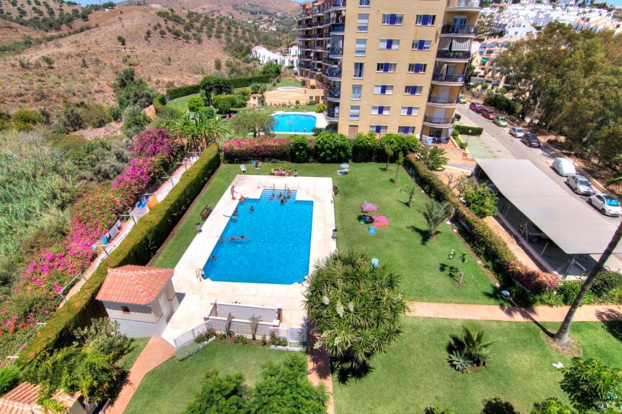 Wintowinrentals Sunny Side, Pool, Wifi & Sea View 贝纳哈拉菲 外观 照片