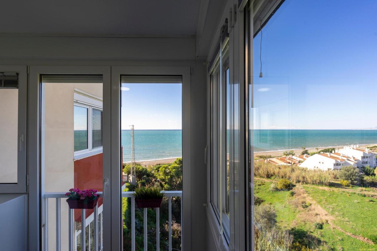 Wintowinrentals Sunny Side, Pool, Wifi & Sea View 贝纳哈拉菲 外观 照片